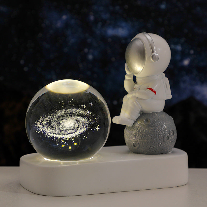 Creative Astronaut USB Luminous Crystal Ball Decoration