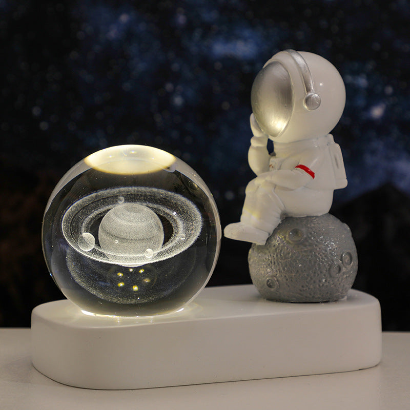 Creative Astronaut USB Luminous Crystal Ball Decoration
