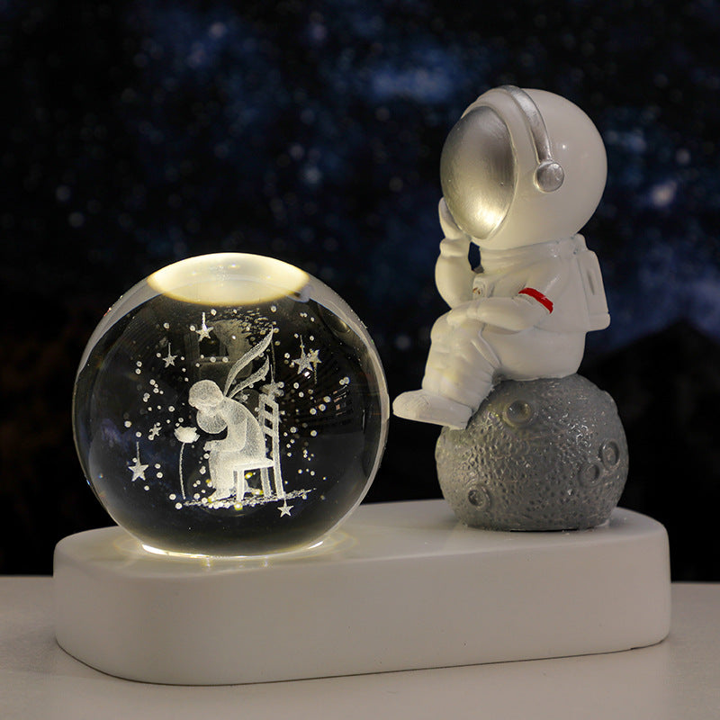 Creative Astronaut USB Luminous Crystal Ball Decoration