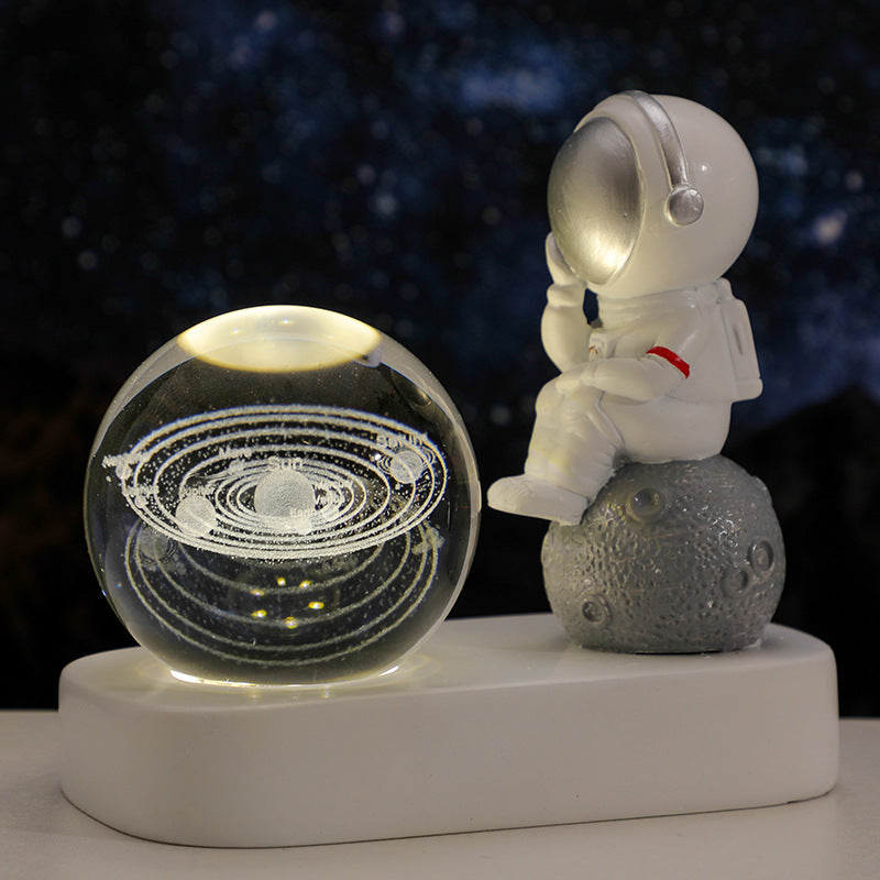 Creative Astronaut USB Luminous Crystal Ball Decoration