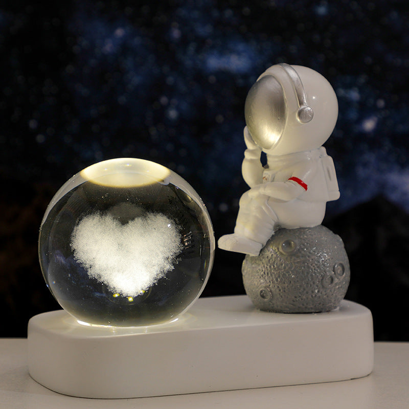 Creative Astronaut USB Luminous Crystal Ball Decoration
