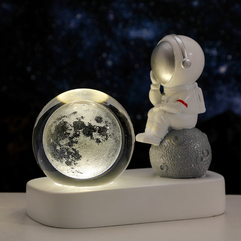 Creative Astronaut USB Luminous Crystal Ball Decoration