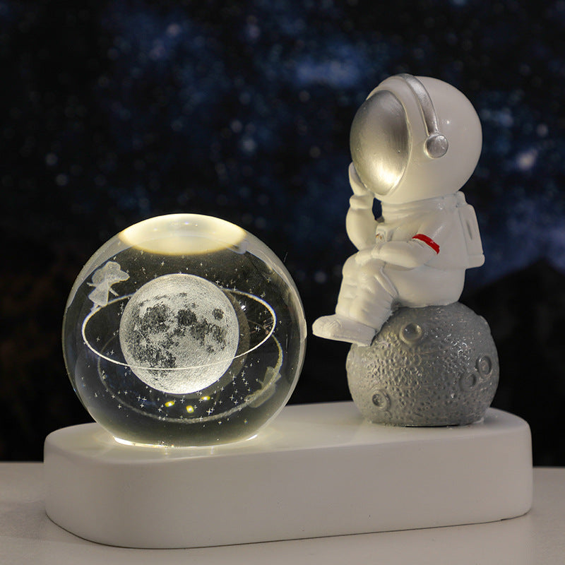 Creative Astronaut USB Luminous Crystal Ball Decoration